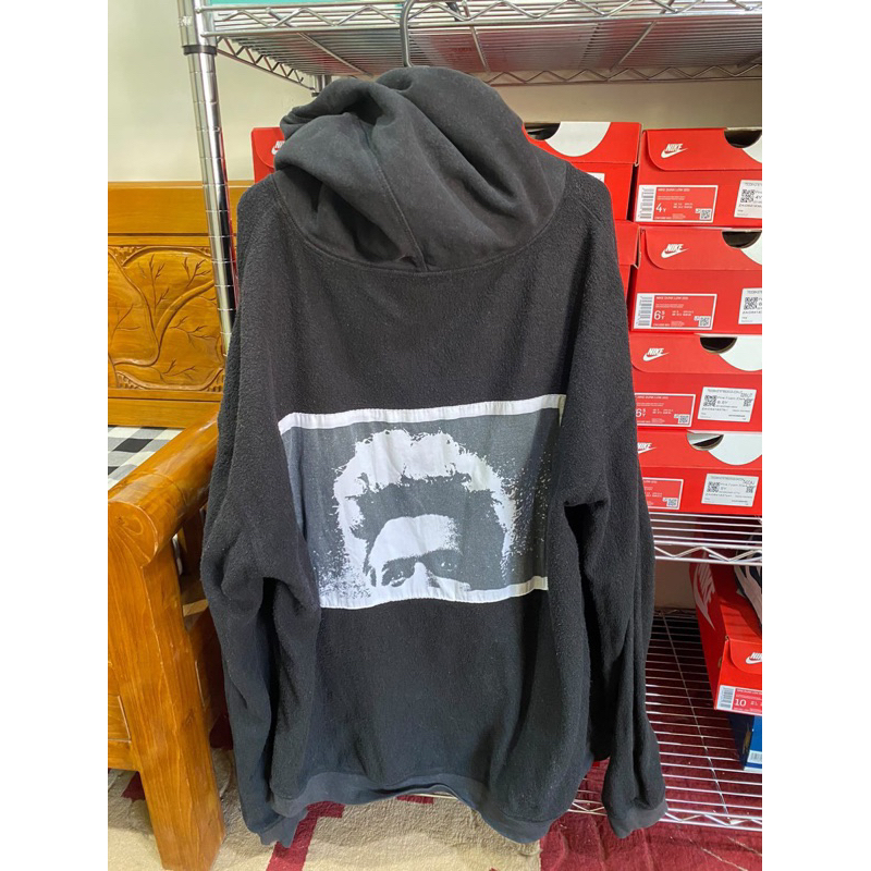 Hoodie Pleasures second