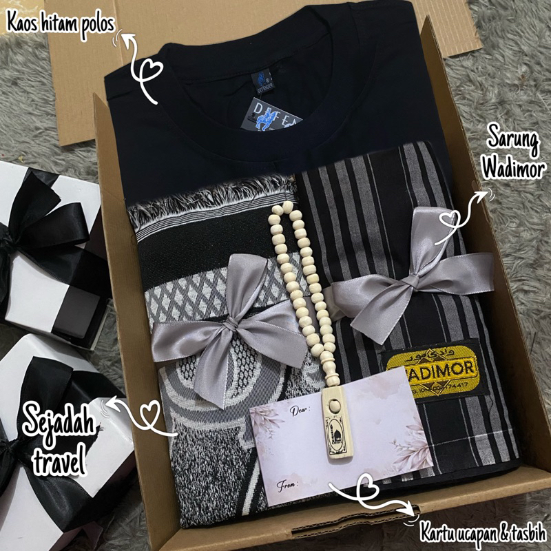 

(bisa cod) Hampers cowok muslim / hampers kaos cowok / kado ulang tahun cowok / hadiah ulang tahun cowok / kado wisuda cowok