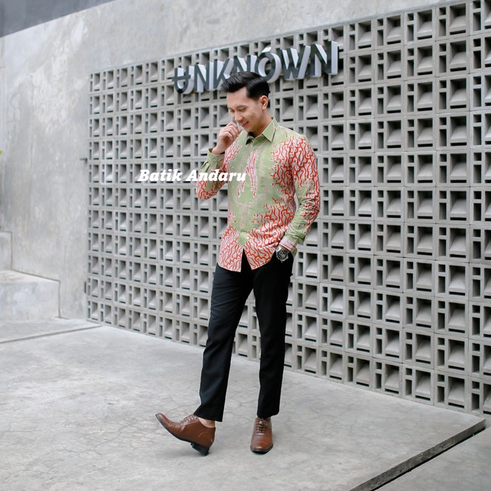 Baju Batik Pria Lengan Panjang Slimfit Modern Premium Warna Hijau Sage Soft Viral Kekinian