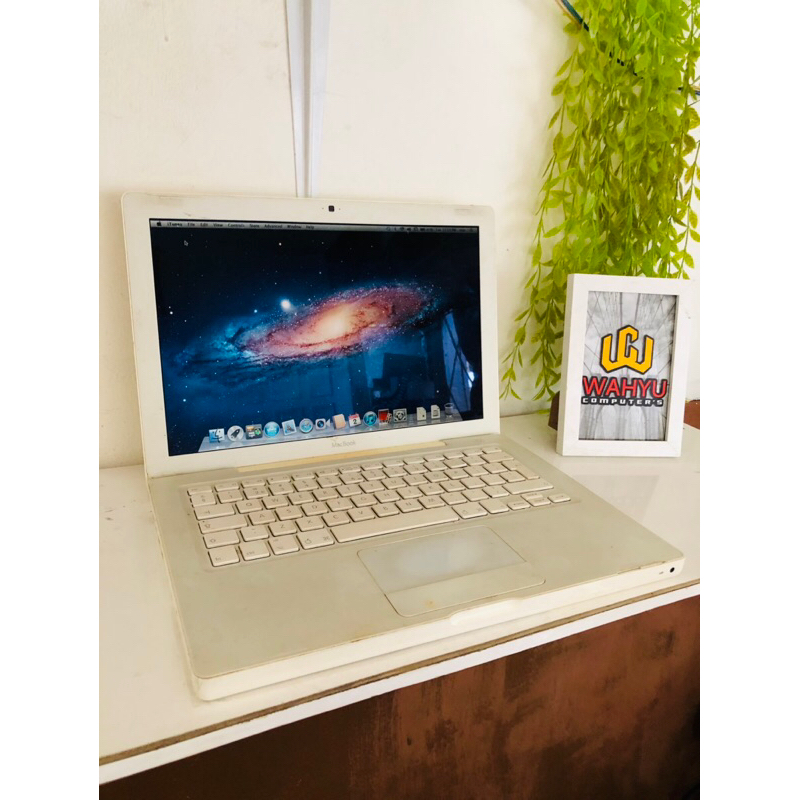 macbook A1181 2007 ram 2gb