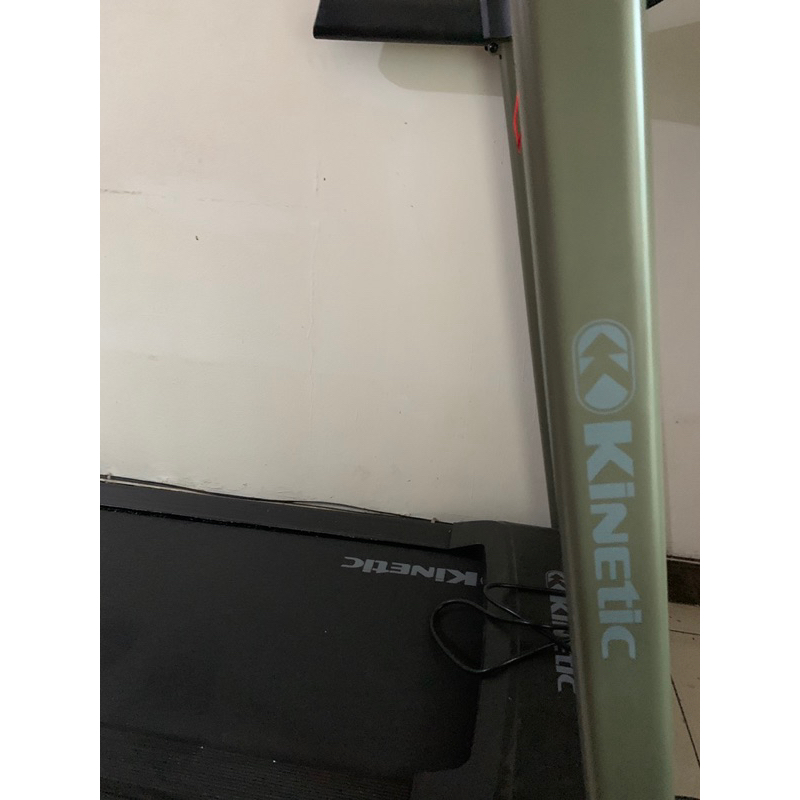 BACA DESKRIPSI Treadmill Second Preloved - Ace Kinetic Motorized Smart Treadmill 1.25 Hp 12p