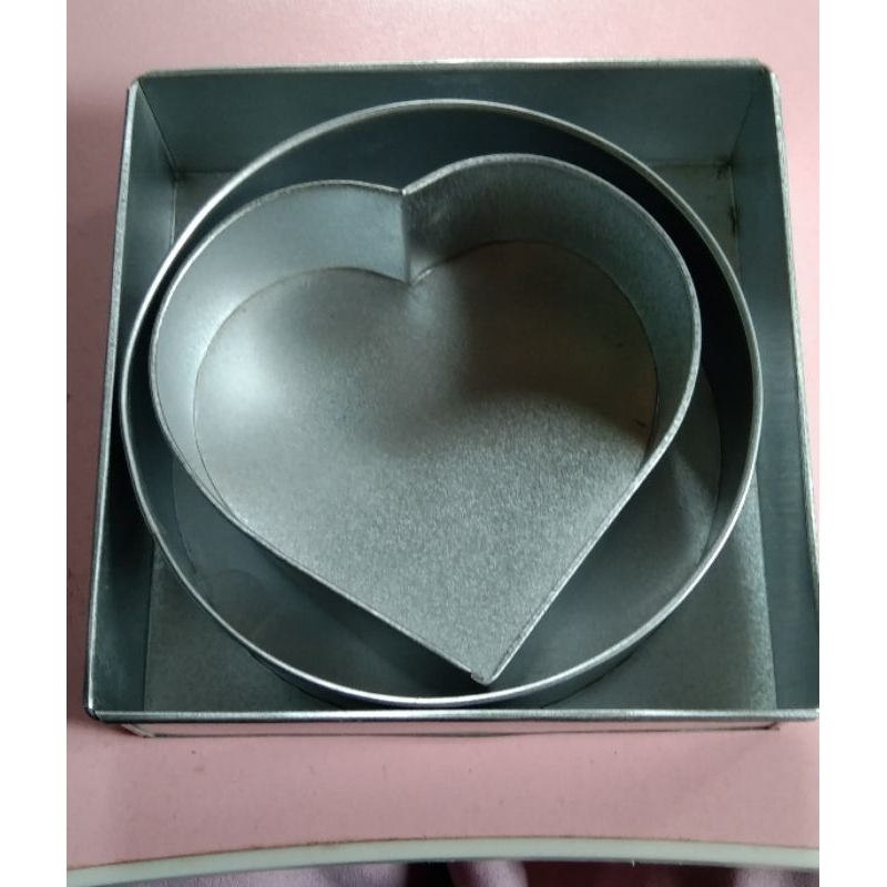 1 SET Cetakan kue bentuk love bulat dan kotak / Cetakan bolu bentuk love / Cetakan kue bentuk kotak 