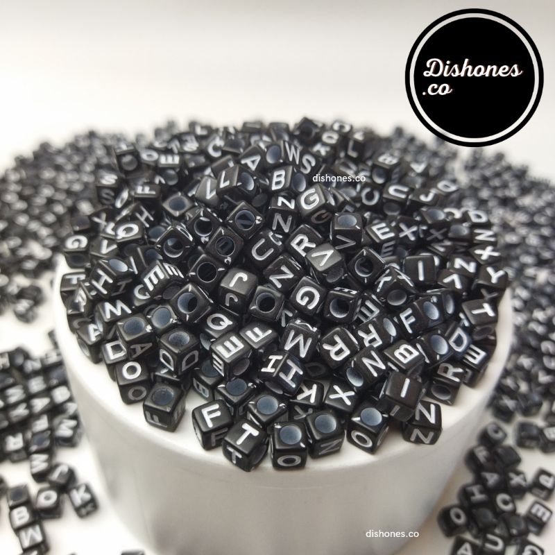 (PILIH HURUF) Manik Manik Huruf 6*6mm - Manik Huruf Persegi A-Z - Manik Persegi Hitam -  Manik Manik