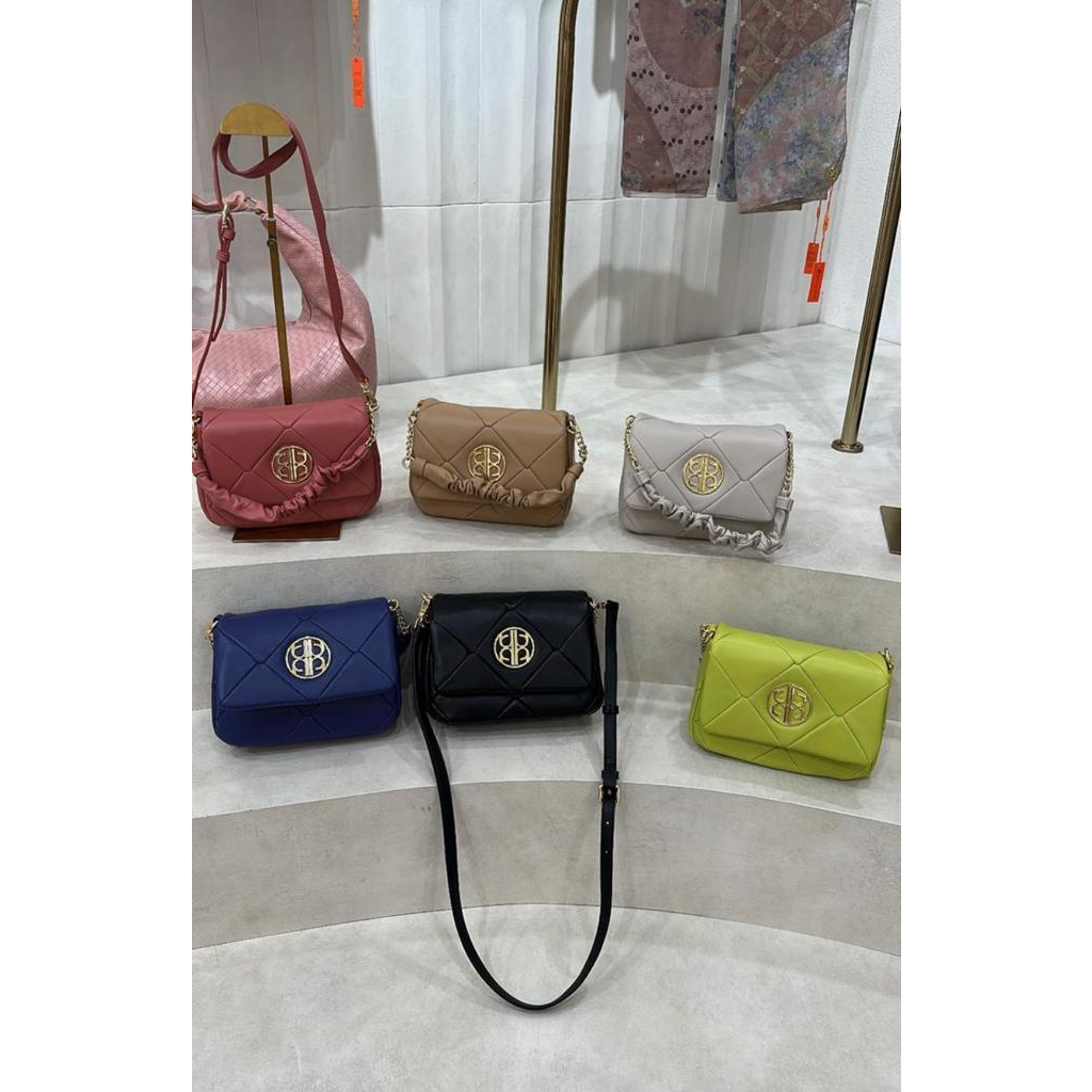 BUTTONSCARVES TAS SLINGBAG POWER PUFF NADA PUSPITA ZOEY BAGTERBARU TERLARIS 100% ORIGINAL READY 2022