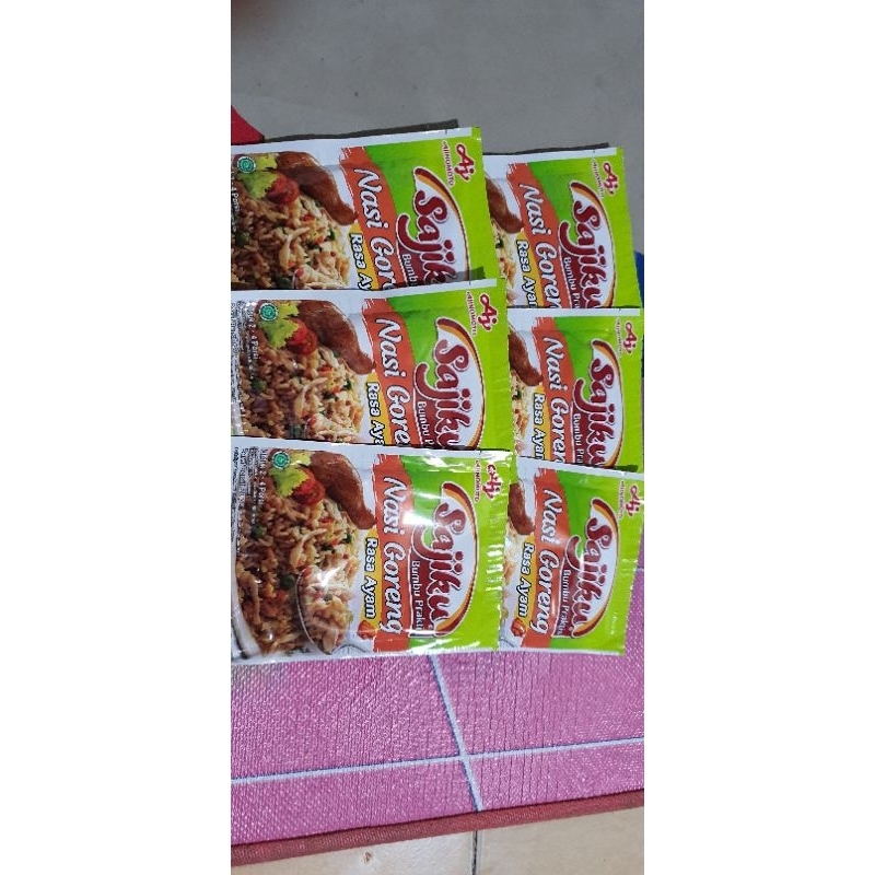 

Bumbu nasi goreng instant(rasa ayam)bumbu praktis nasi goreng sajiku