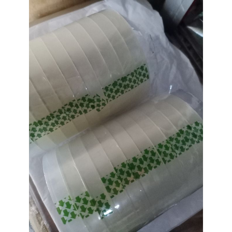 

solasi kecil / selotip