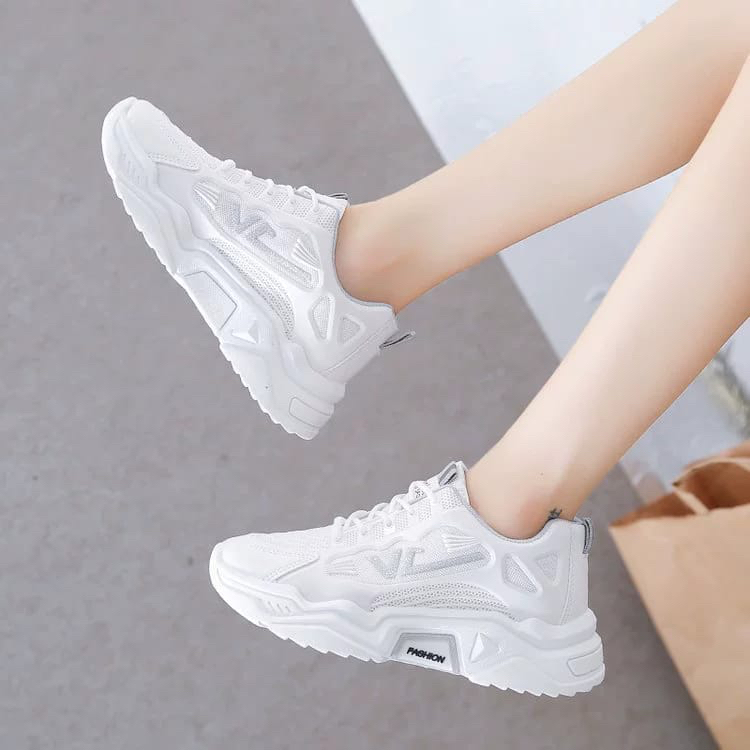 GROSIRTAS &quot;LV FREE BOX&quot; LV0122 Sepatu Sneakers Wanita Import Sepatu Wanita Korean Sport Shoes