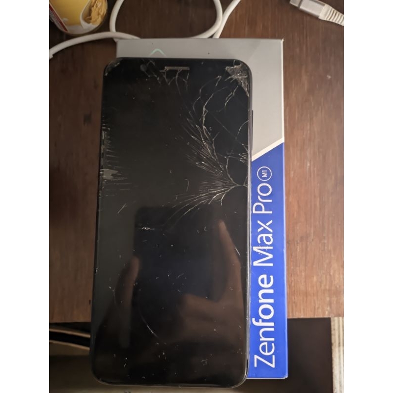 Asus Zenfone max pro M1 4/64 minus