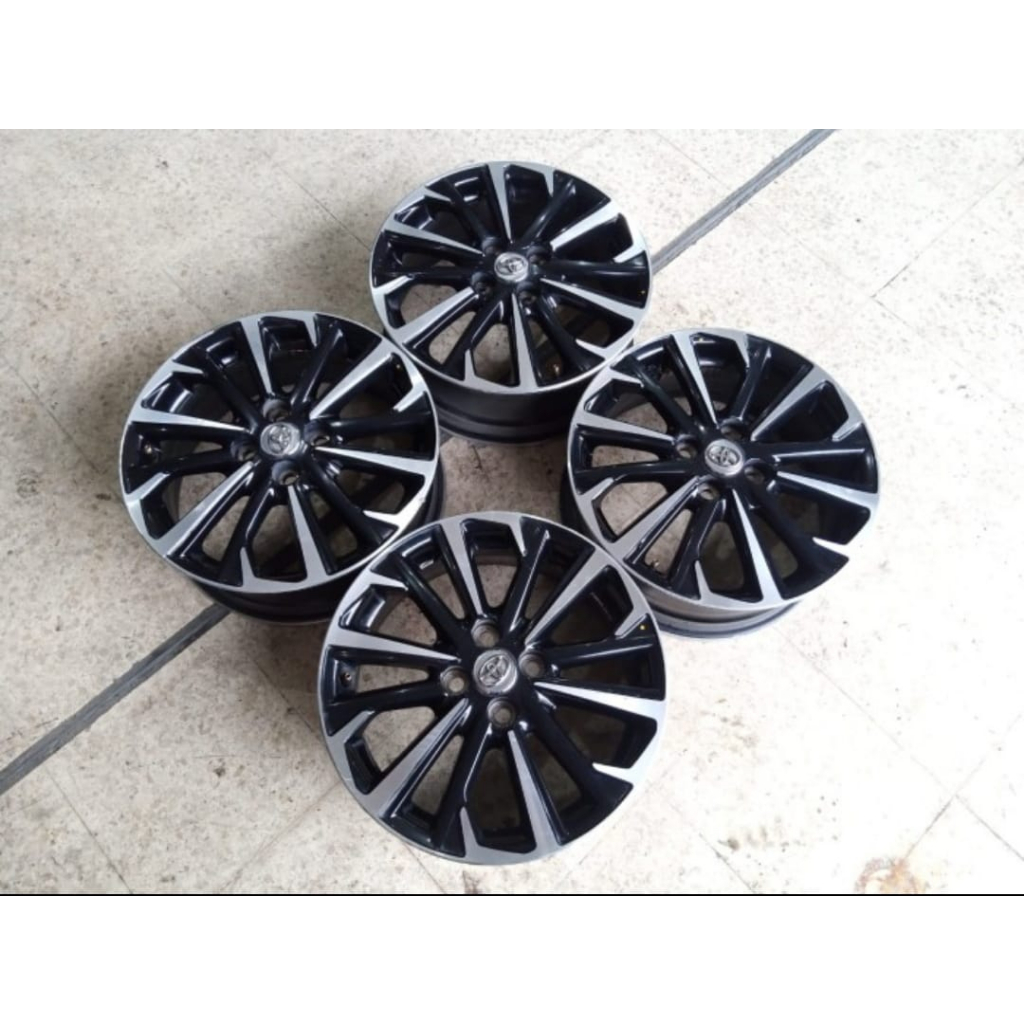 Velg Mobil Bekas Yaris Ring 16 Velg Original Copotan Mobil Yaris Ring 16