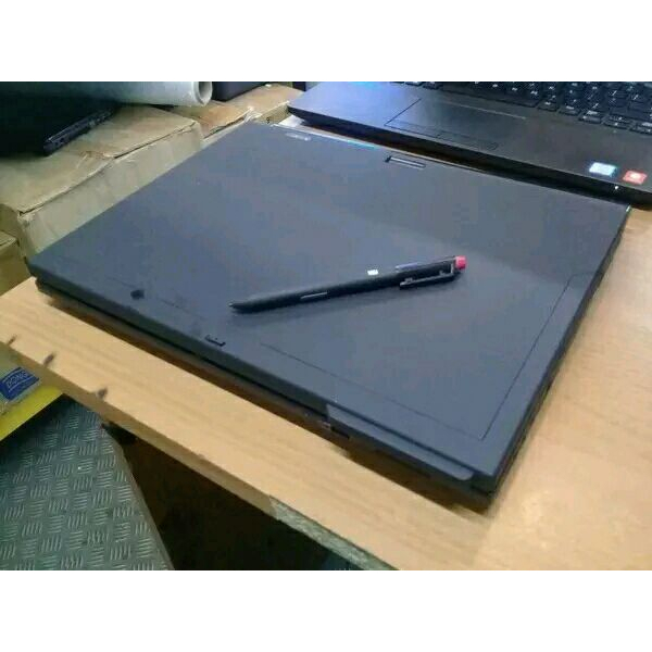 Laptop Lenovo Core i7 Touchscreen Layar Putar 360