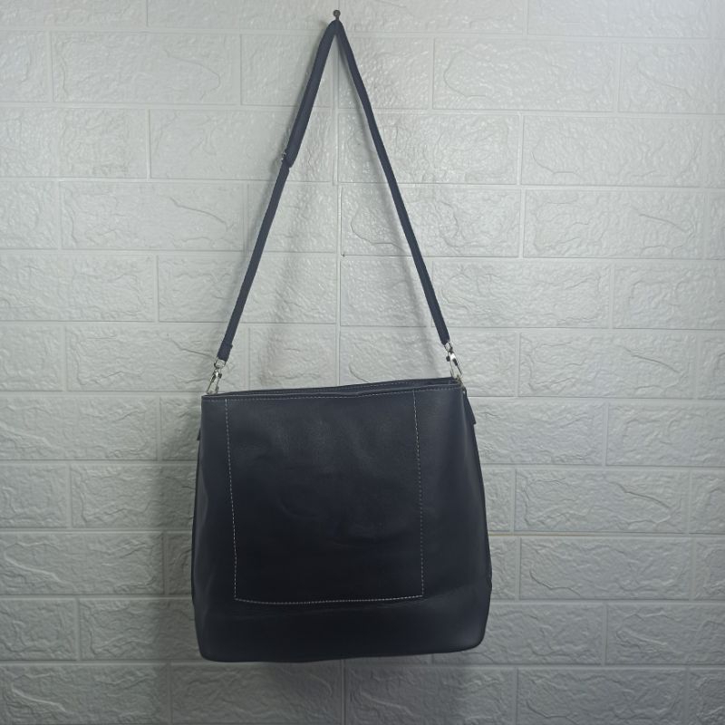 Tas Selempang Bucket Kulit PU Medium