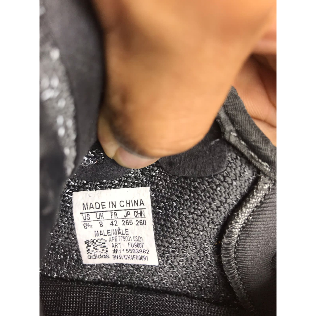 Yezzy Black Static Full Reflective, Made In China. 100% Real Pic.