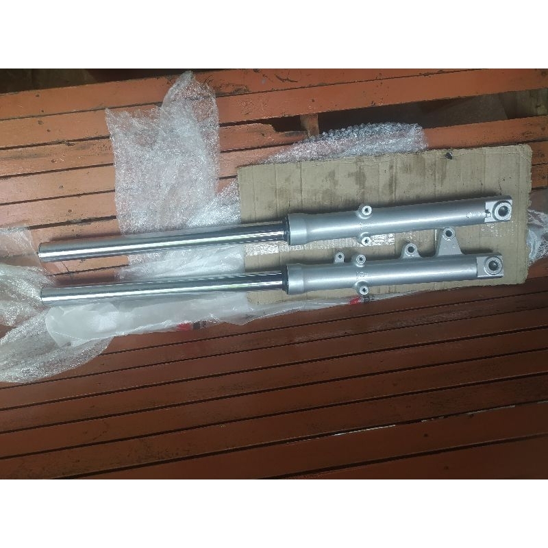 bottom shock depan Scorpio ori copotan motor