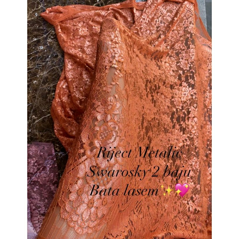 KAIN KEBAYA METALIK GLOSI/VERSI RIJEK 2 KEBAYA