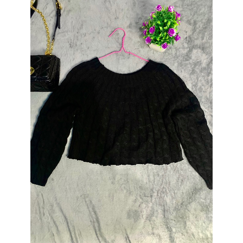 Sweater Crop Top Hitam - Sweater Wanita