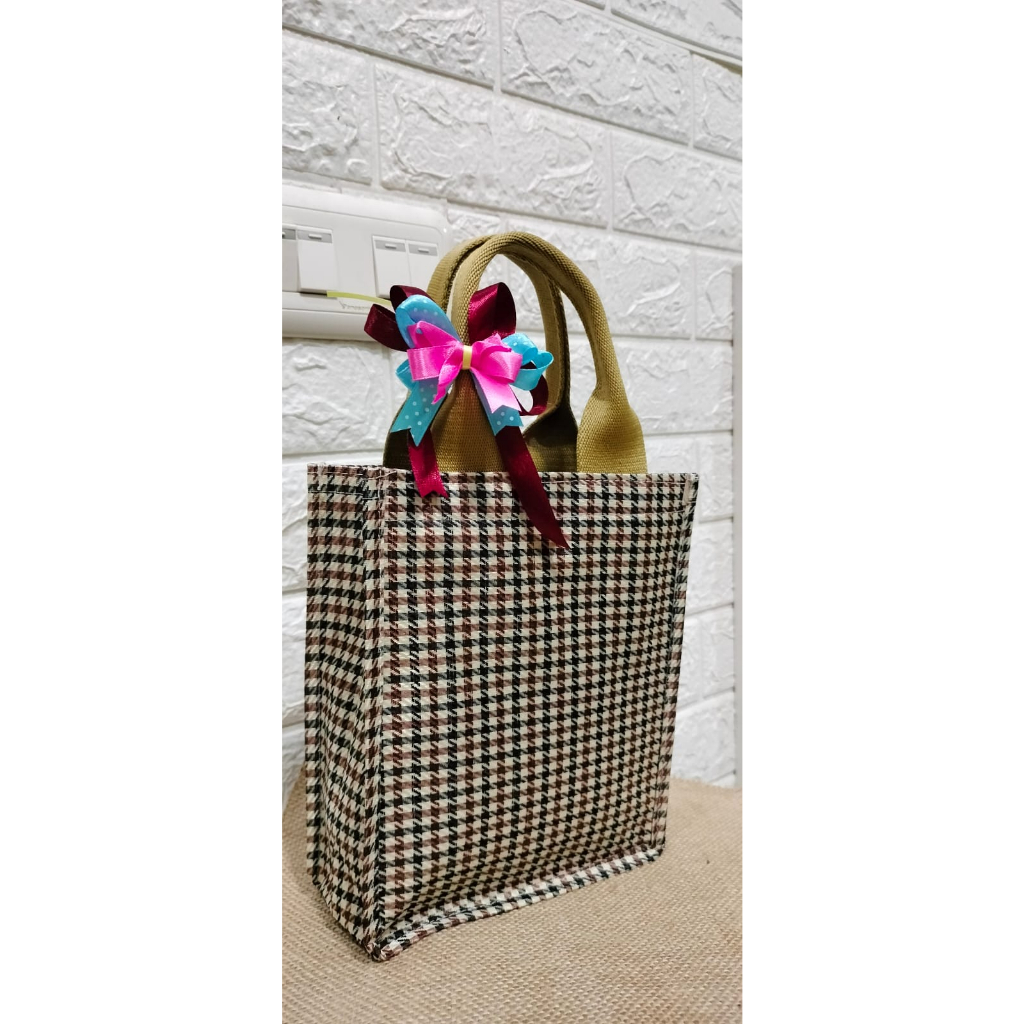 totebag mini bahan waterprof tebal motif terlaris tas tangan tempat produk hadiah kado pita terpisah