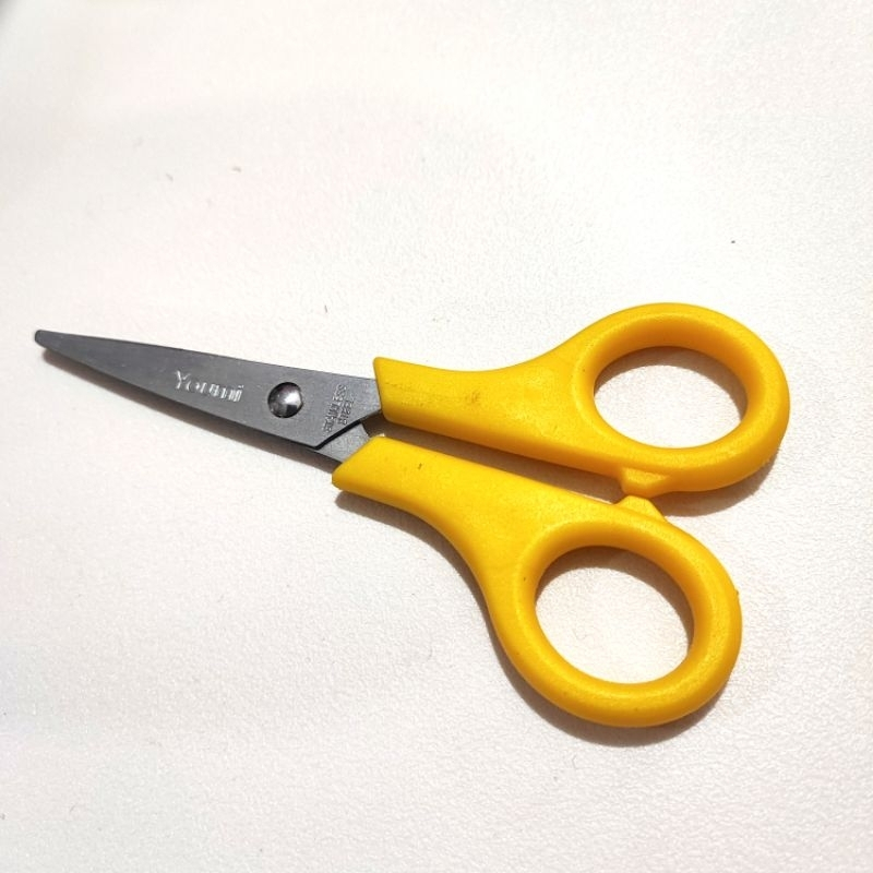 

Gunting Kecil / Gunting Ozzie Kecil / Gunting Warna / 1 PCS Termurah,Berkualitas...