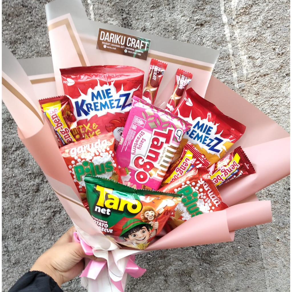 

BUKET SNACK HADIAH WISUDA, ULANGTAHUN, KELULUSAN ISI snack MIX