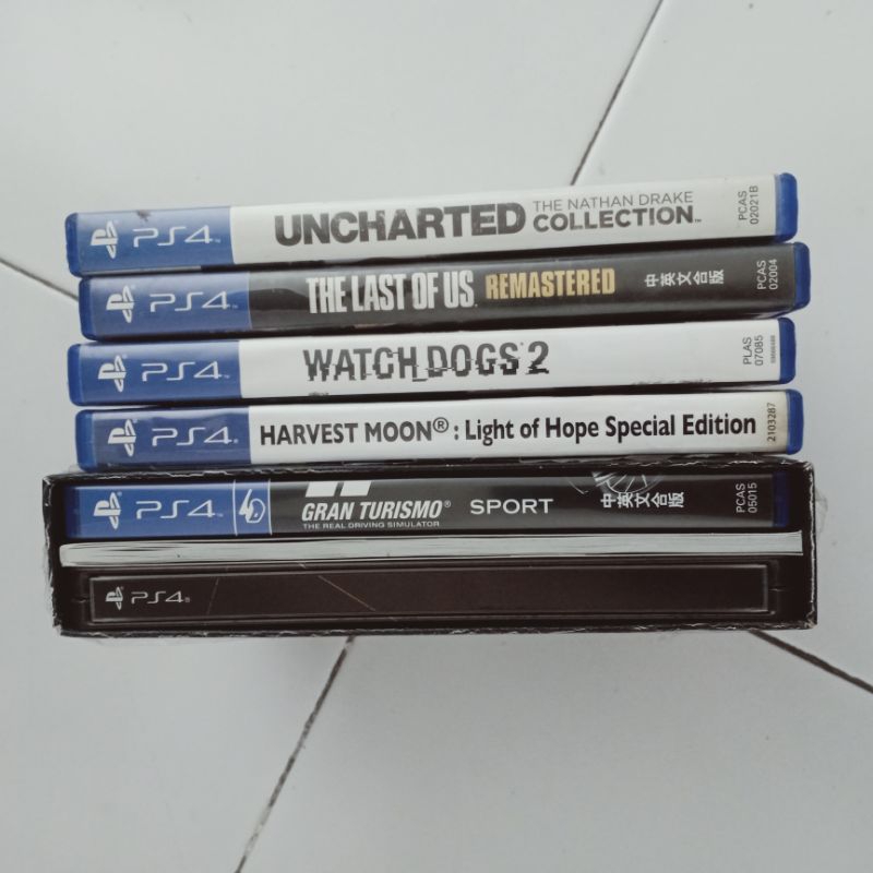 PRELOVED CD PS 4