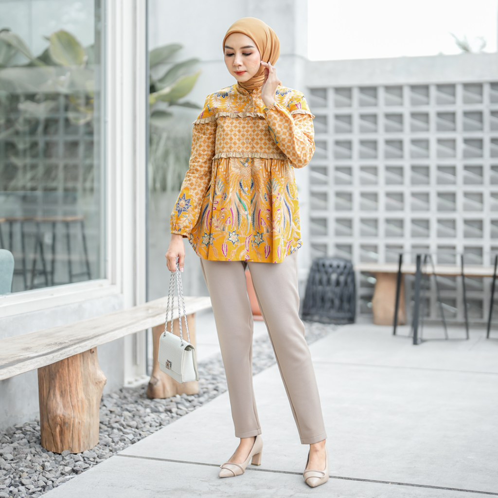 Cahyaning Blouse Batik Kerja Kantor Wanita