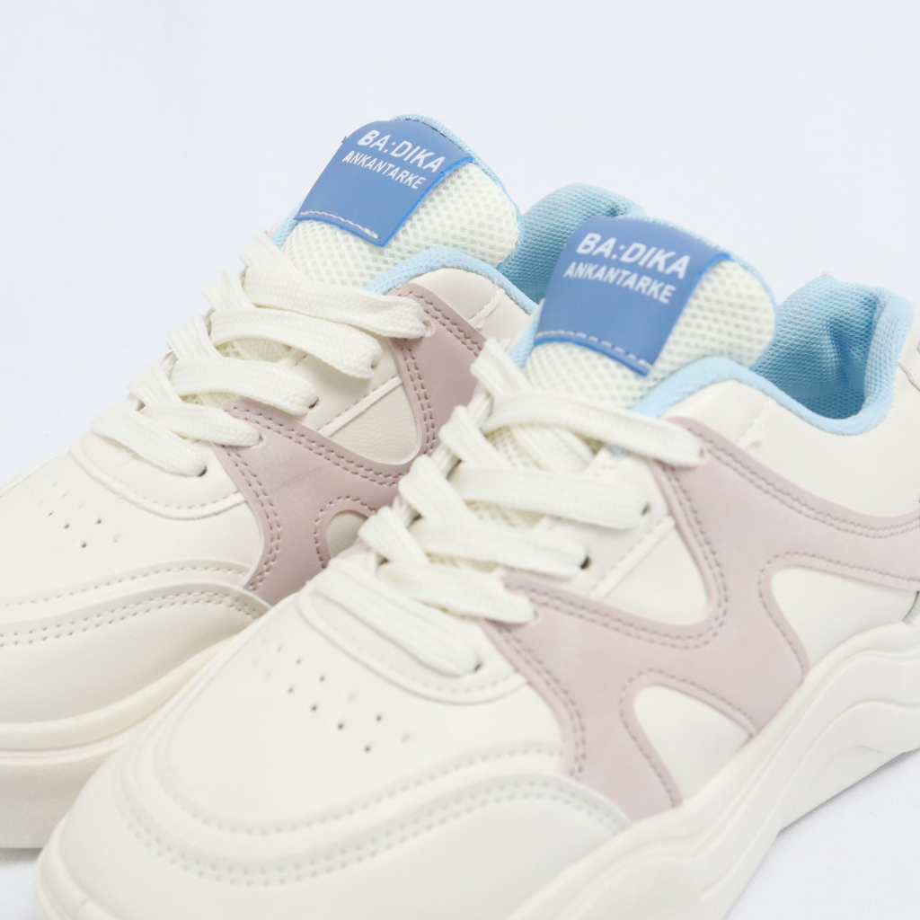 Gudang Sepatu Id Gyuri Sepatu Sneakers Wanita Casual Shoes Sport Chic Trendy Woman White Pink Bertali Hak Tinggi Bergelombang Bahan Sintetis PU Jalan Olahraga Kantor Sekolah Kampus Ukuran 36 Sampai 41 Free Kotak 1297