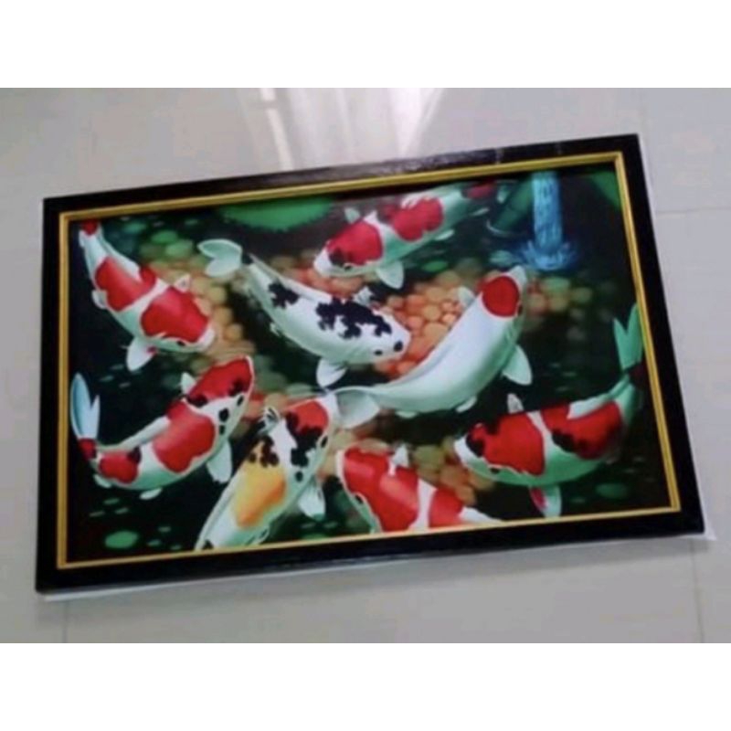 Hiasan Dinding Cetak Gambar Ikan Koi plus Bingkai Ukuran 35cmx52cm