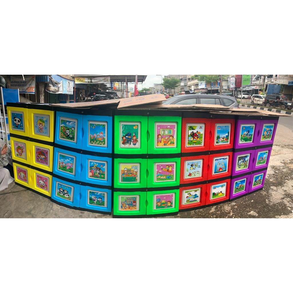 Lemari bestar warna
