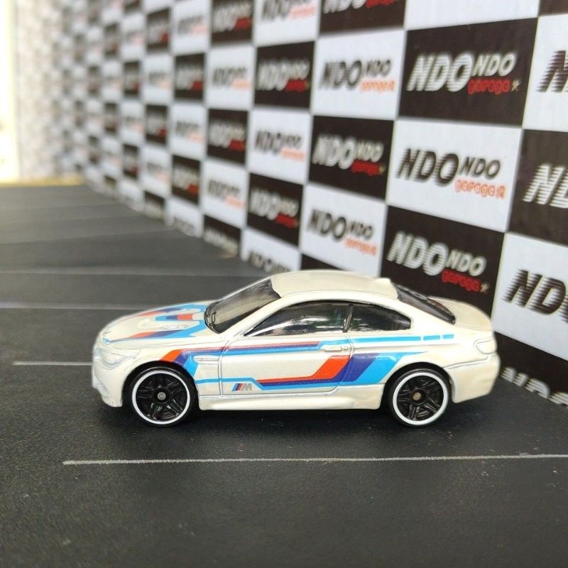 Hot Wheels BMW M3 White New Loose Giftpack