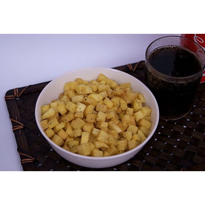 

Cemilan/Makanan Ringan KERUPUK CANCANG KHAS PADANG ASLI