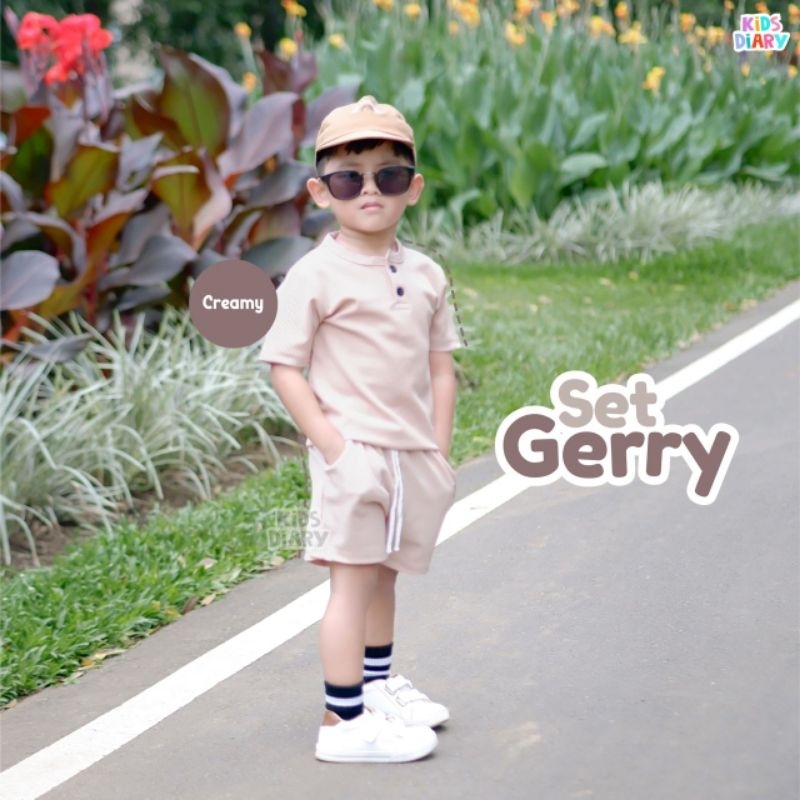 Waffle Uniqlo Set Gerry Kids Diary