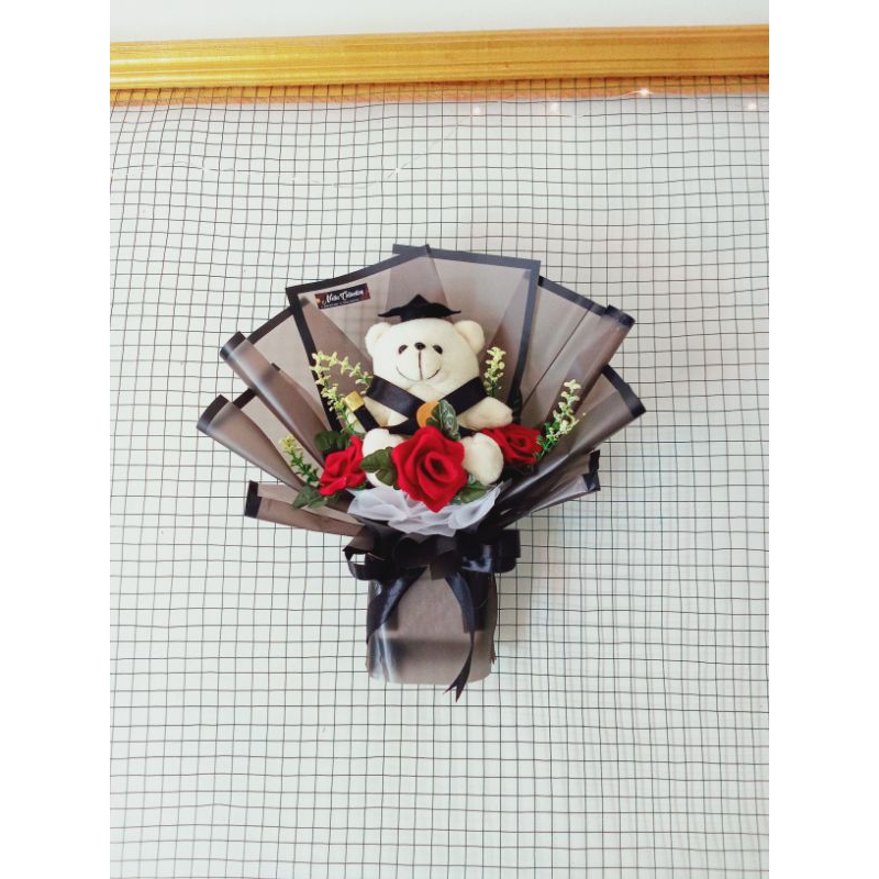 buket wisuda/ buket boneka /buket boneka wisuda murah