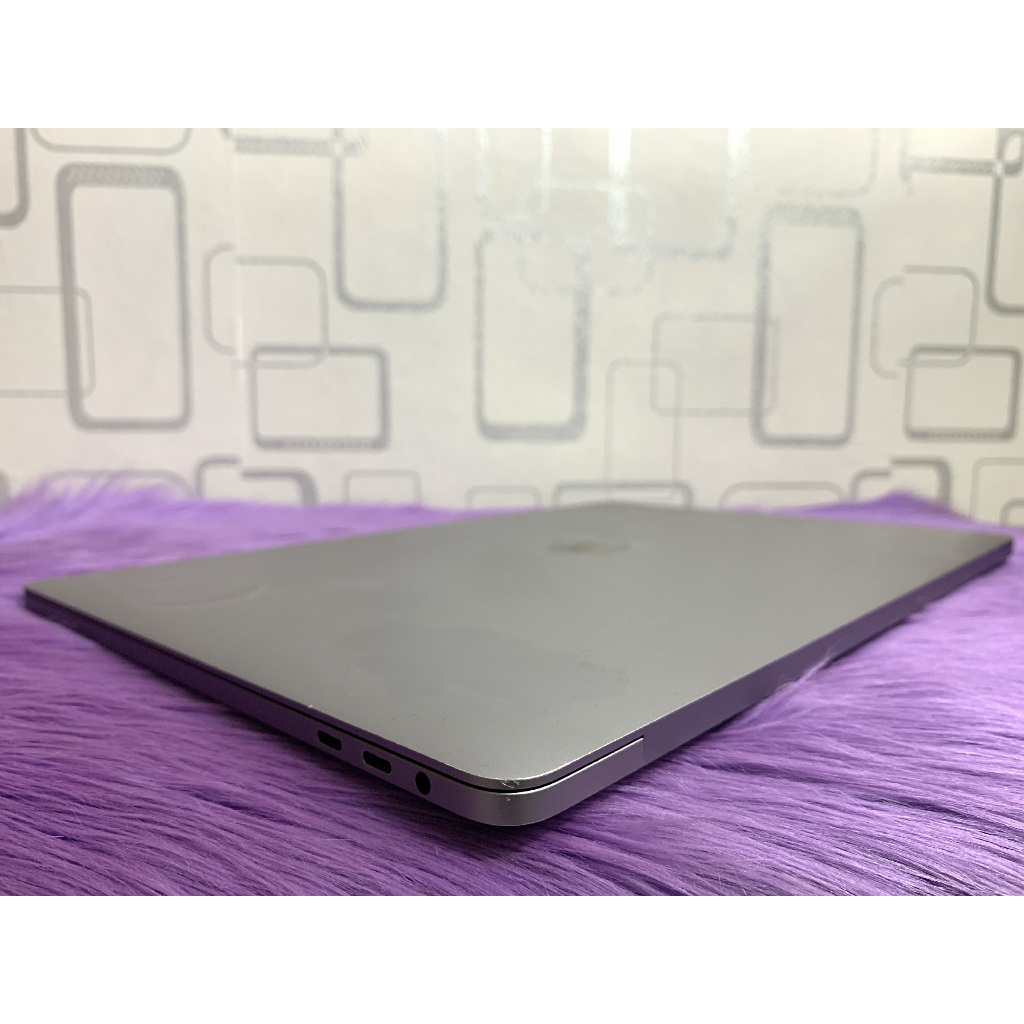 MacBook Pro Retina 2018 15 i7 16GB 256GB VGA AMD 4GB Not 2019