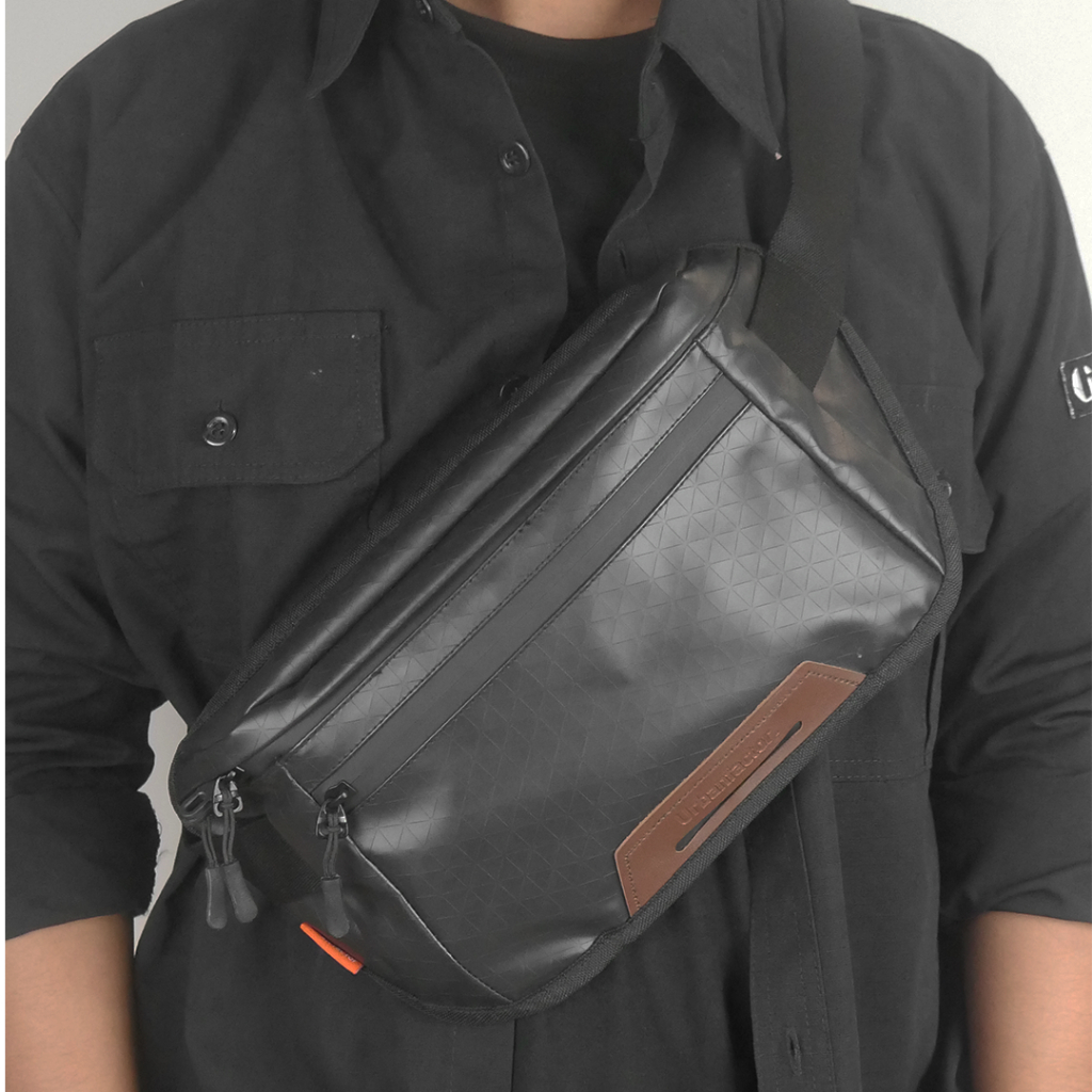 SHURA BLACK |MANNEEDME x URBAN| Tas Selempang Pria Wanita Waist Bag ORIGINAL