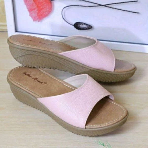 Sandal Kulit Wedges Wanita