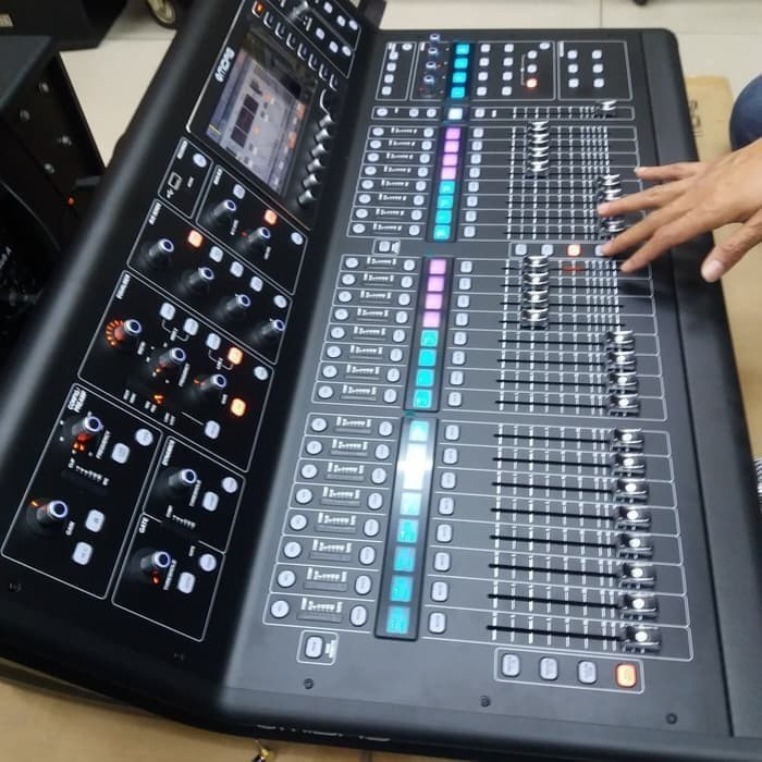 MIDAS M32 LIVE NEW