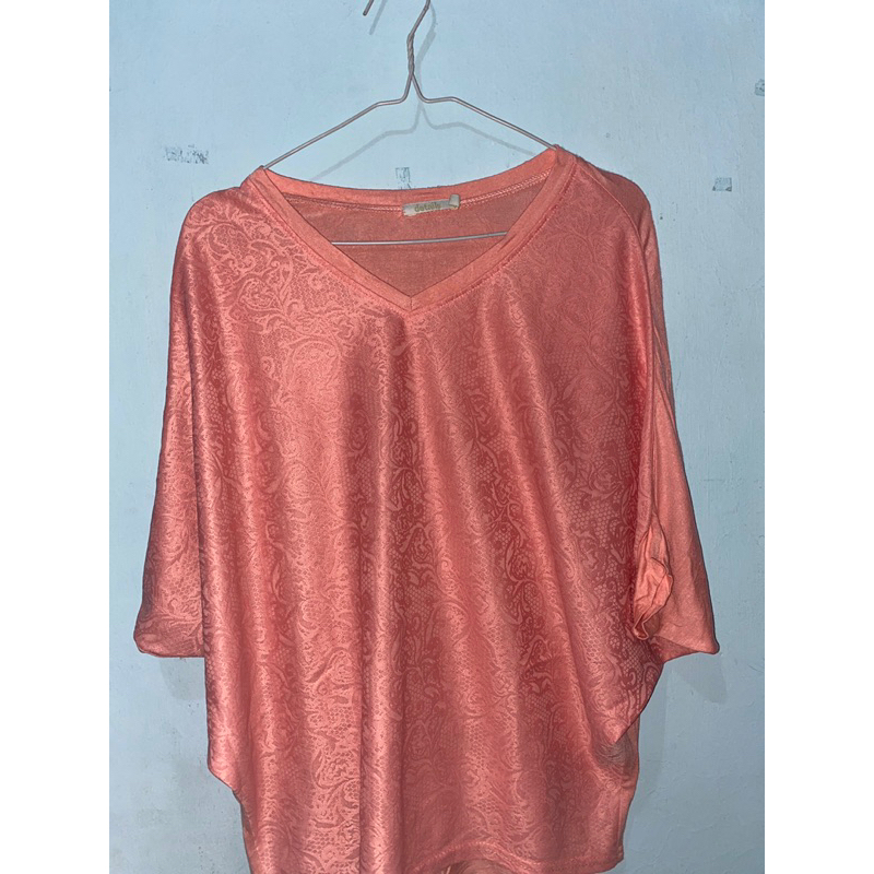 PRELOVED DETAILS BLOUSE (MATAHARI STORE)