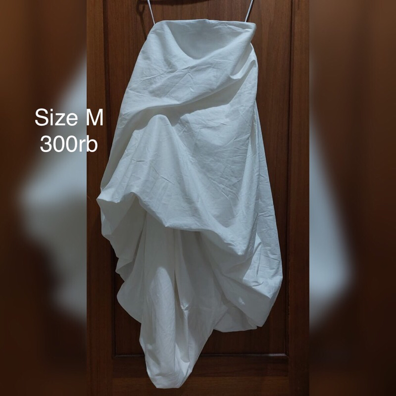 Novere dress kemben size M