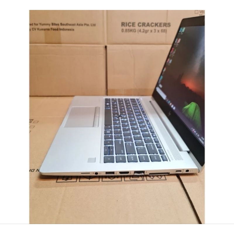 Laptop HP EliteBook 745 G5 Amd Ryzen 5 2500u Ram 32GB Ssd 512GB 14in ips Full HD Slim Silver Mulus Likenew