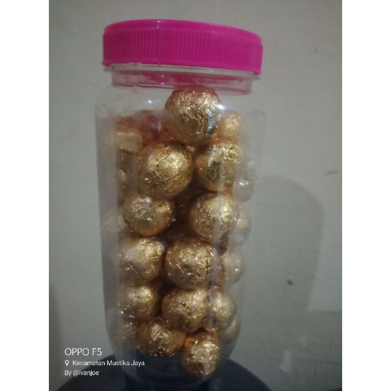 

Cokelat golden balls toples isi 40 pcs