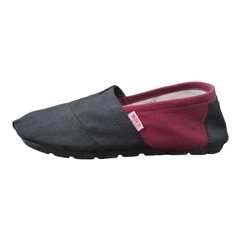 SEPATU WAKAI SLIP ON Sepatu Casual Original Black Maroon
