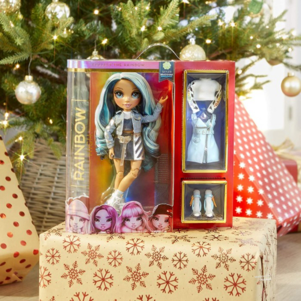 

Dijual Boneka Rainbow High Clothes Fashion Mix and Match Made to Move Doll - Biru Limited