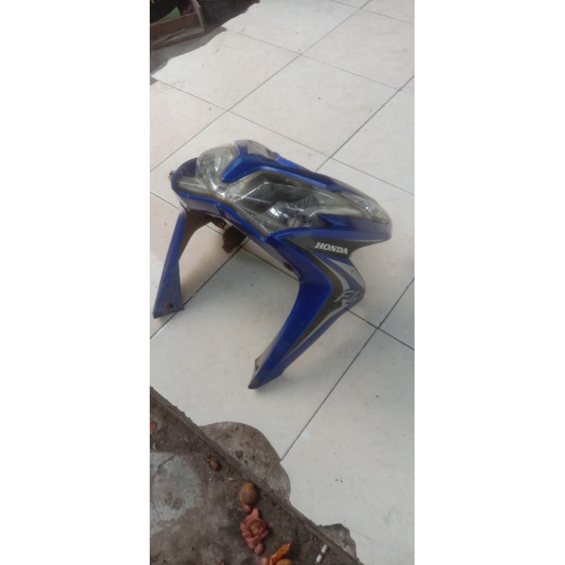 Tameng Reflektor lampu depan Vario 125 old original copotan