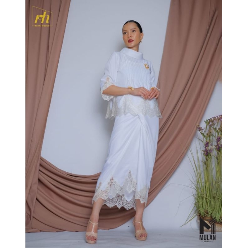 RR 01 ( ROK / SARUNG ) rok lipit kebaya polos