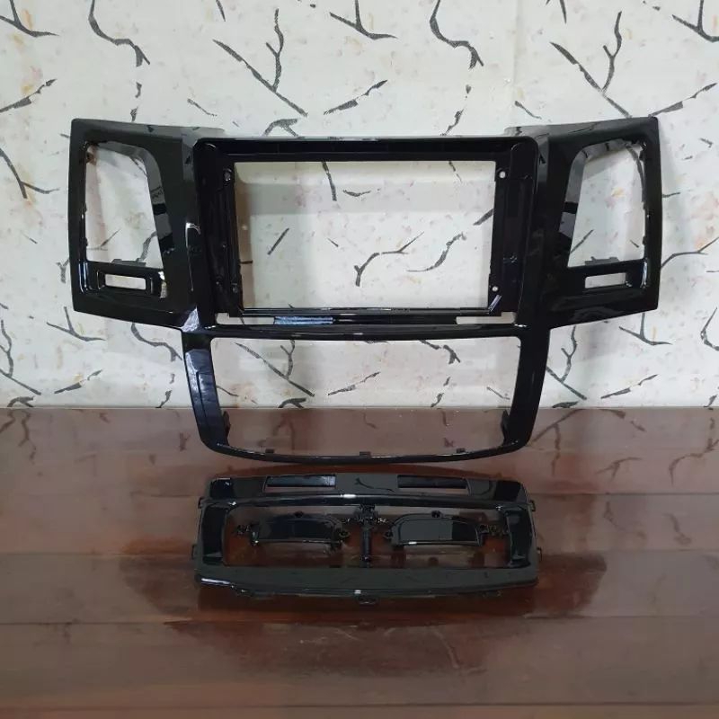Frame Head Unit Toyota Fortuner 2005-2015 9 inch