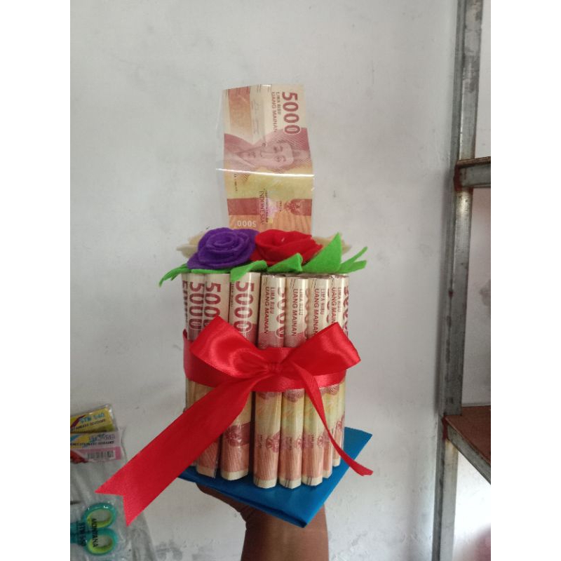 

money cake / kue uang / kado ulang tahun