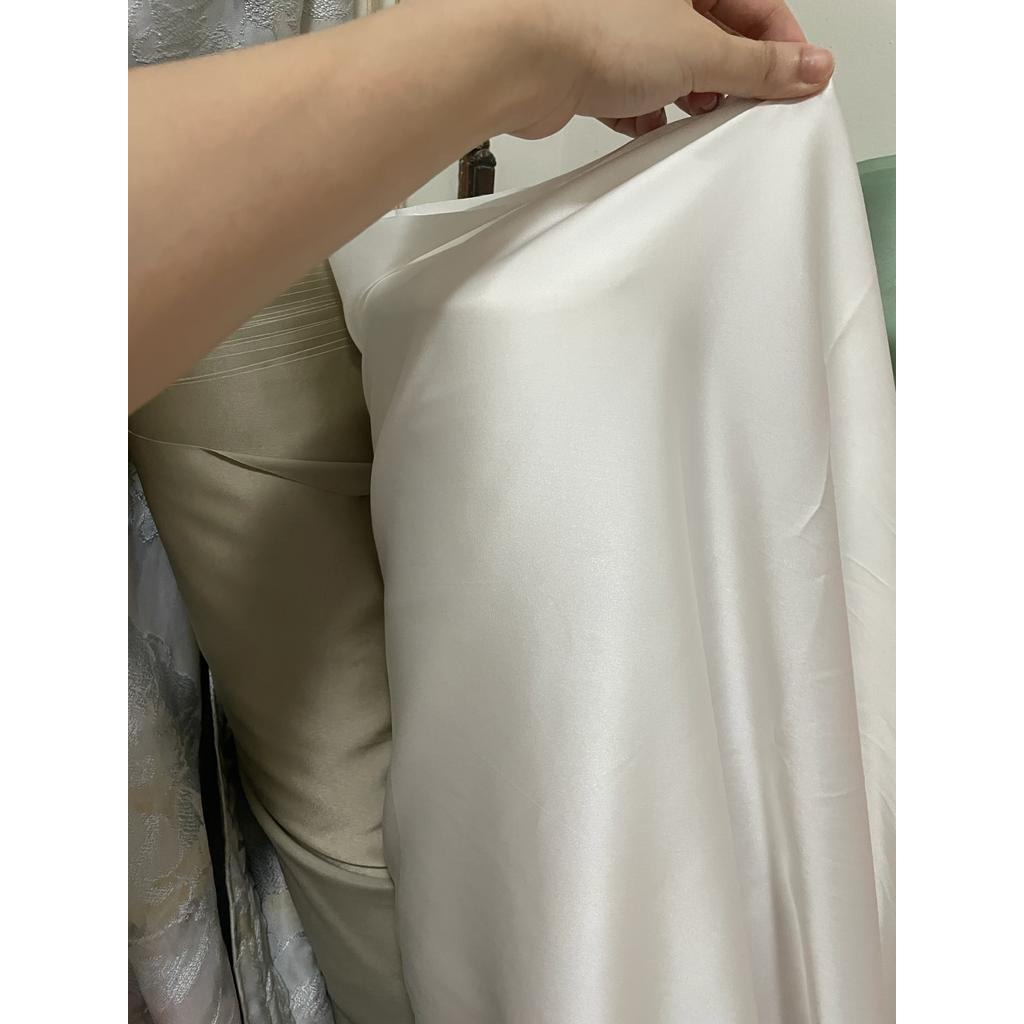 Bahan Kain Satin Armani Silk Premium Quality Armani Silk Polos Warna Putih Tulang Broken White