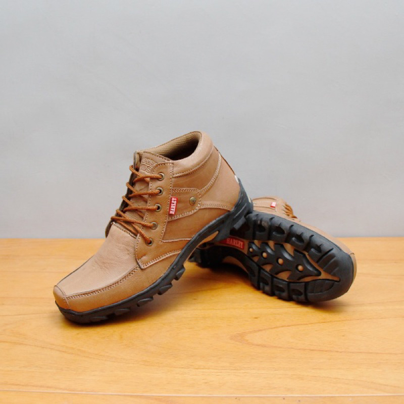 Sepatu boot casual bahan kulit sapi asli L01