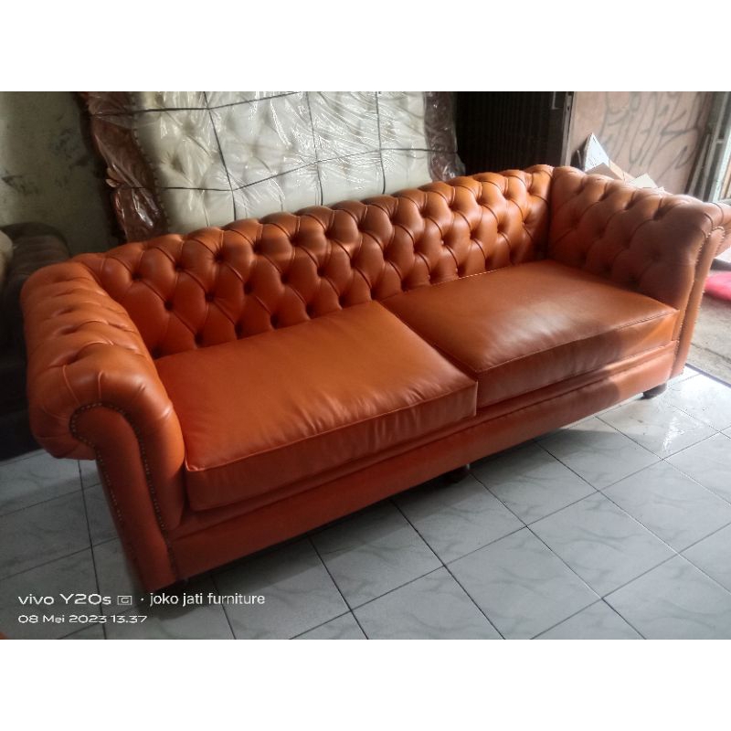 sofa Chesterfield cover kulit asli
