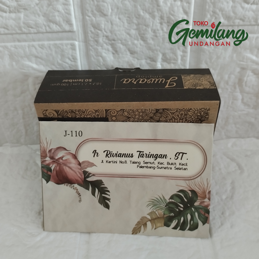 

Amplop Kondangan / Sumbangan Nikah Motif Juwara J 110 Isi 50 Harga Murah