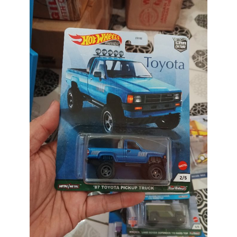 Hotwheels premium 87 Toyota Pickup Truck